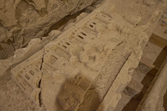 Restos de tumba del monasterio de Palazuelos